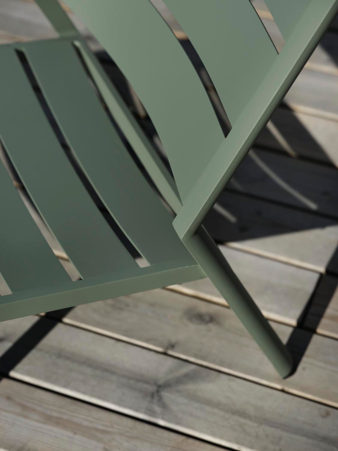 Delia loungefåtölj Dusty Green