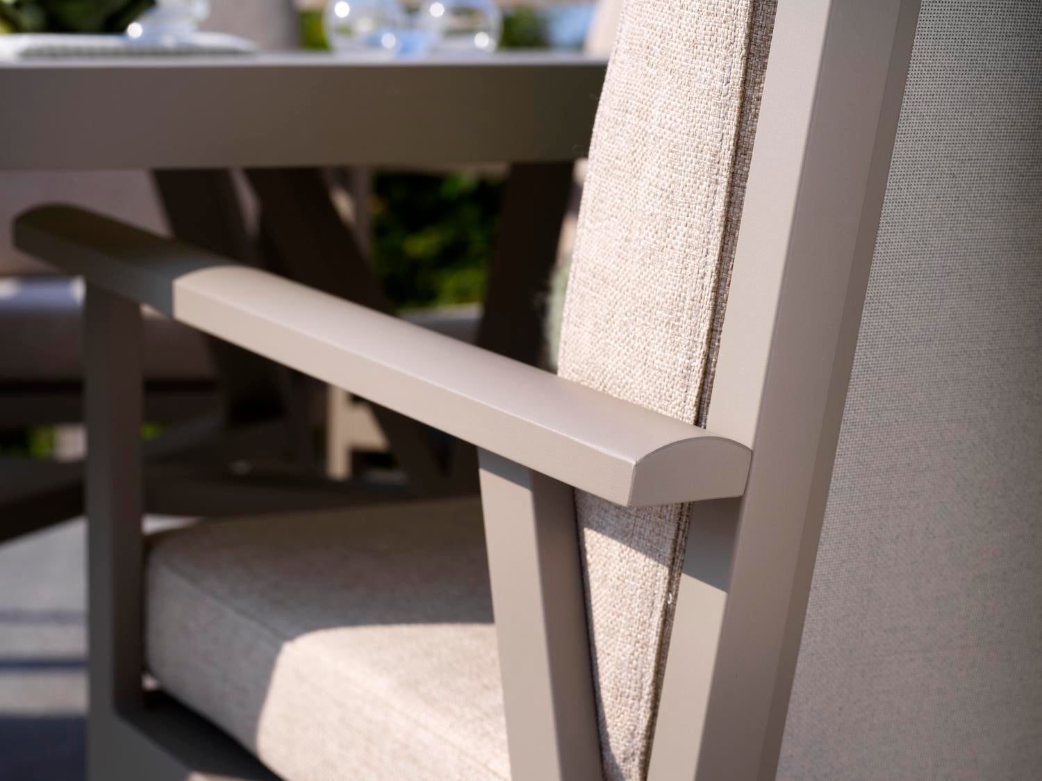 Samvaro karmstol Khaki/Sand