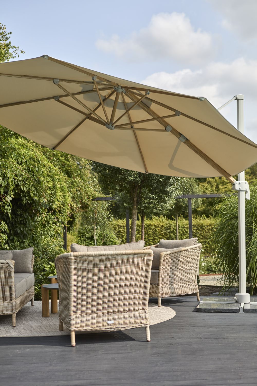 Luzzi frihängande parasoll Khaki/Light Grey