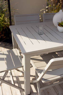 Wilkie matstol Light Grey