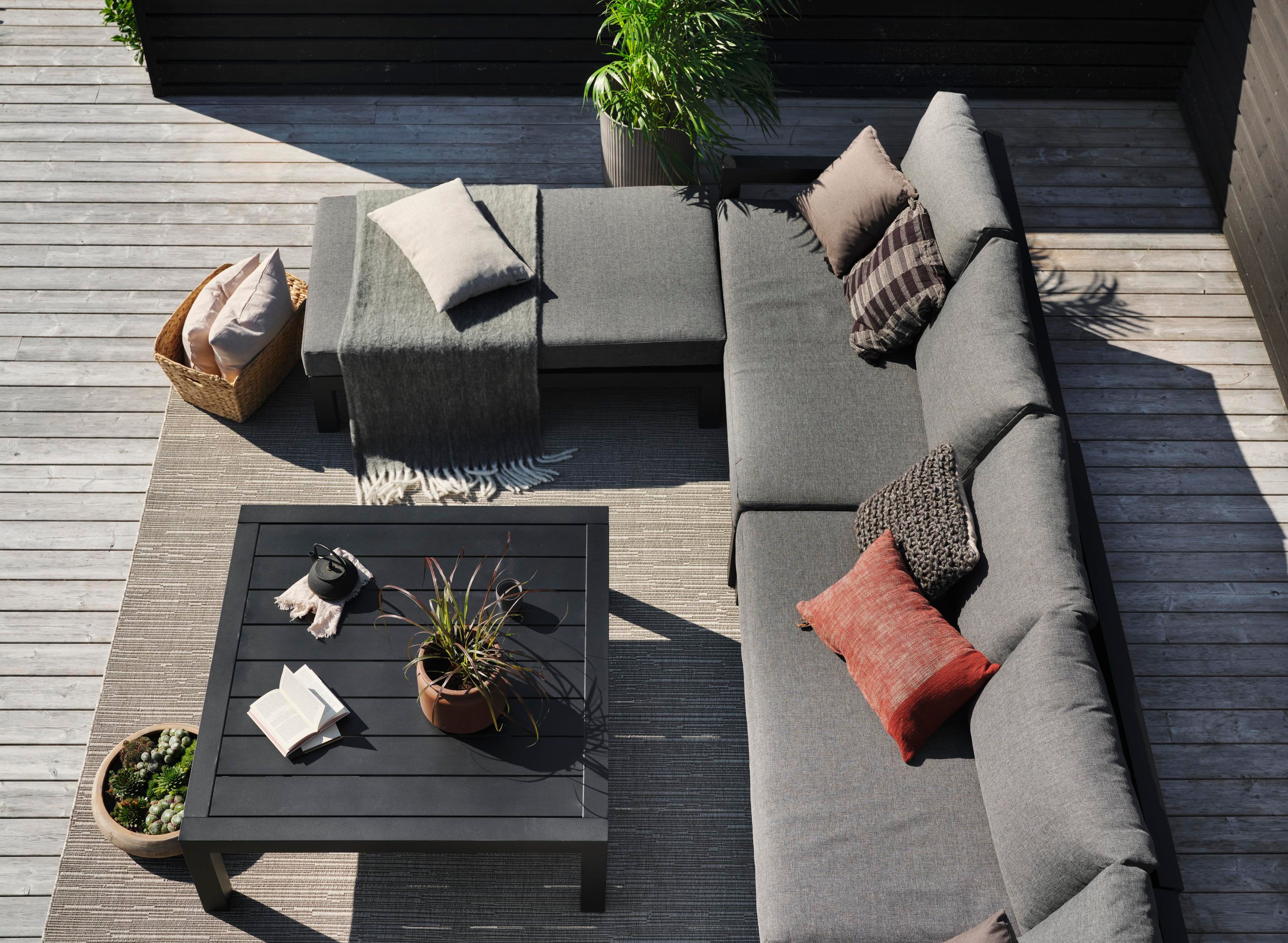 84036 Stettler_lounge_Averio_Krokus_Ombrone_Nimy_Pilas_1 press_84036.jpg