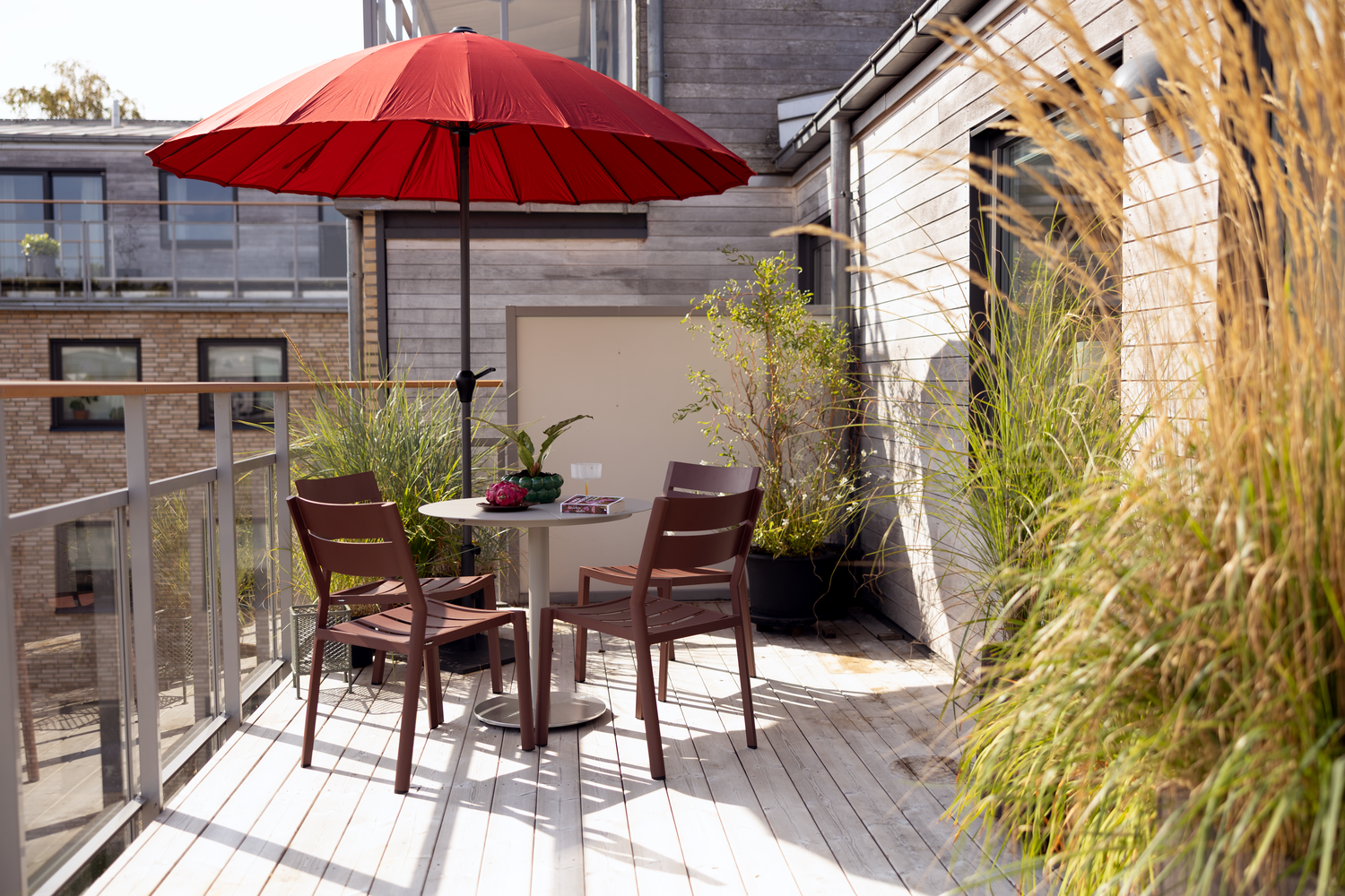 Peace Delia Shanghai Balcony.png