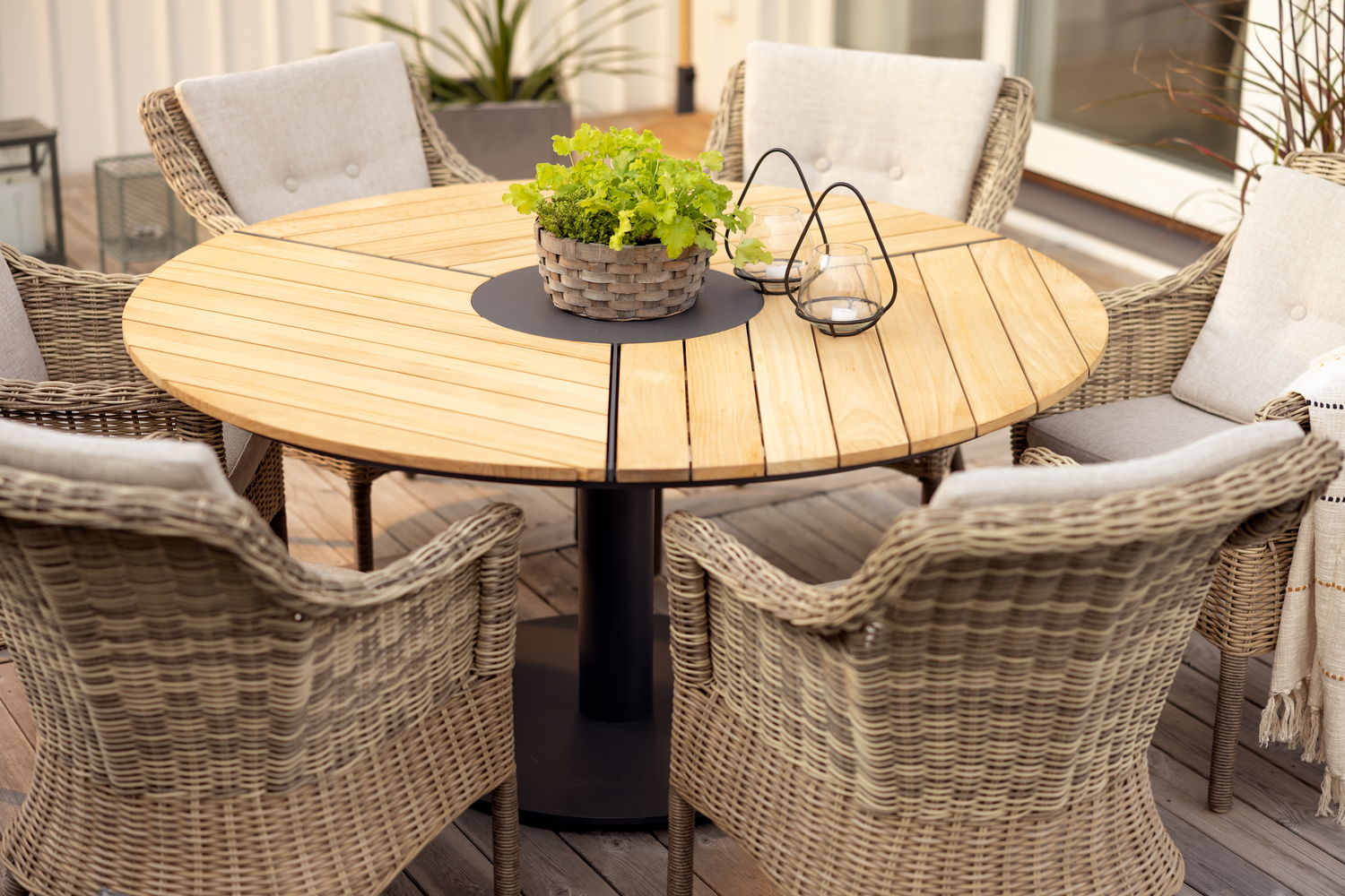 Peace Wood matbord Antracit/Natur