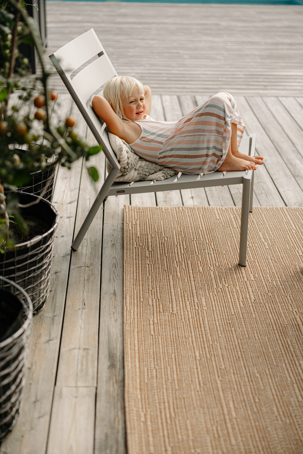 Delia loungefåtölj Light Grey