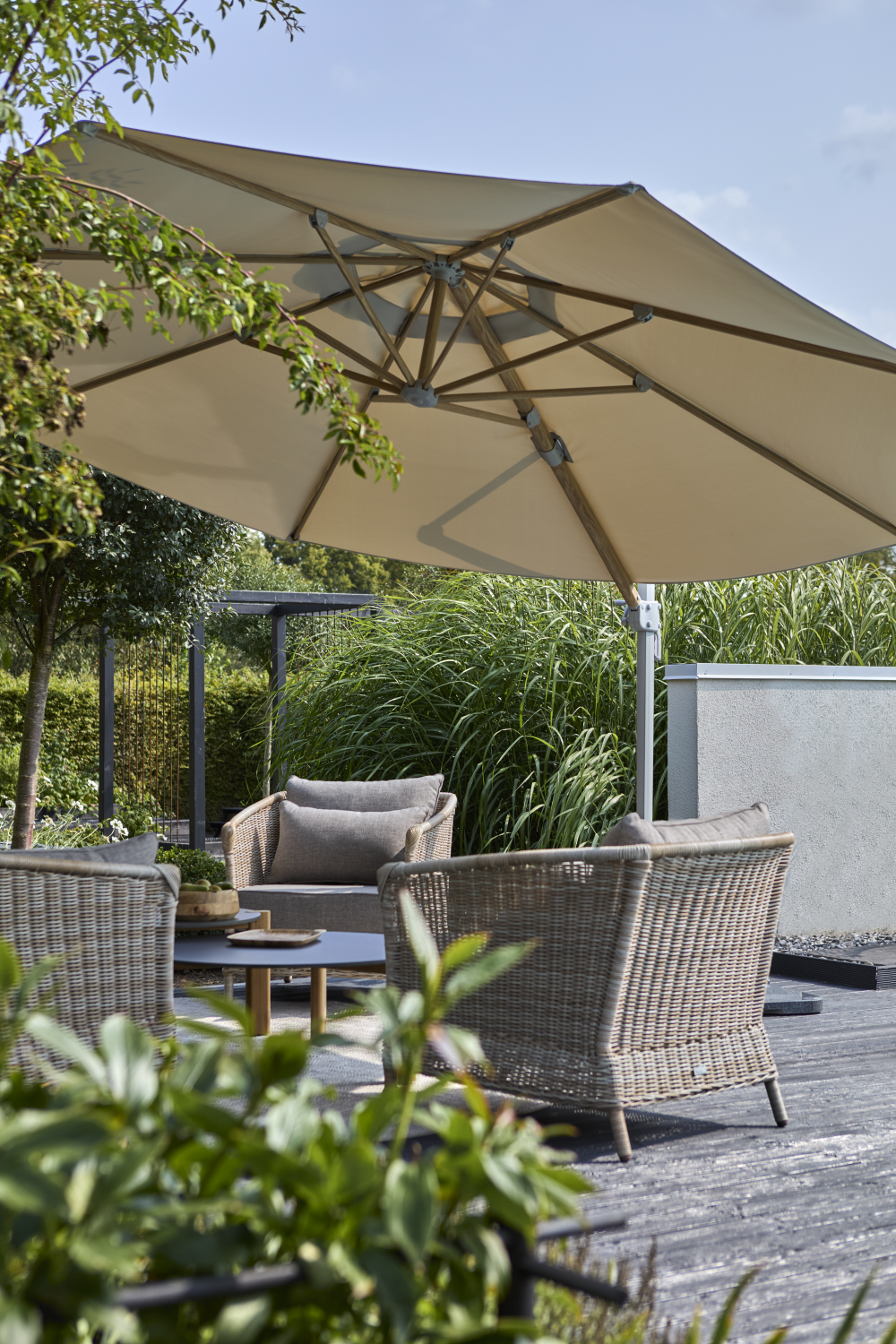 Luzzi frihängande parasoll Khaki/Light Grey